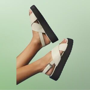 Anthropologie Maeve The Chrissy Platform Sandals 
Chunky Soles Leather NWOB Y2K